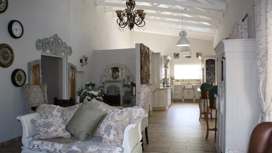 5 Bedroom Property for Sale in Parys Free State